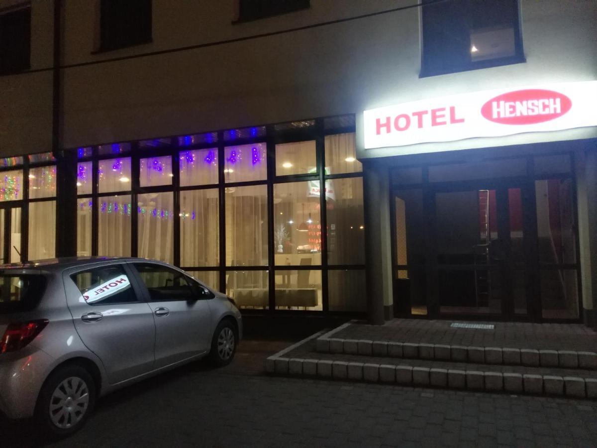 Hotel Hensch Lodź Bagian luar foto